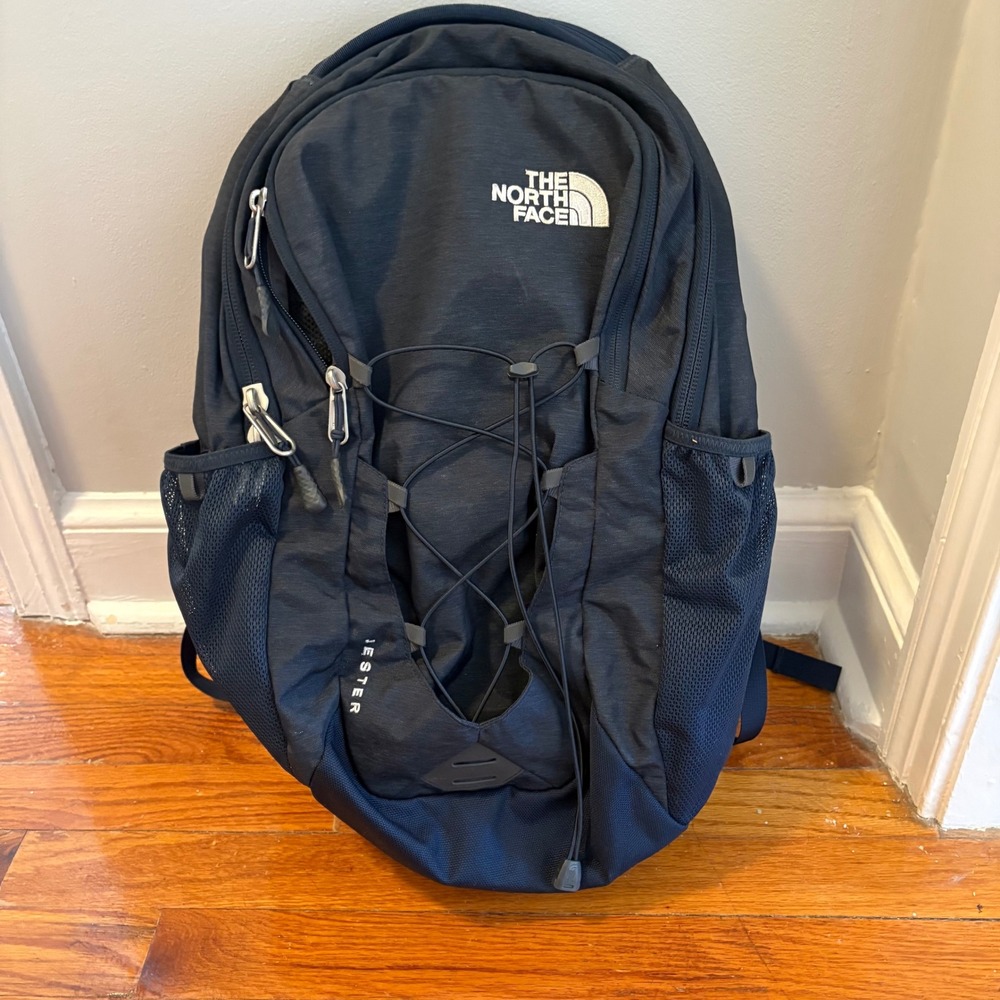 The North Face Jester Backpack Black Gray FlexVent Bungee Laptop Sleeve